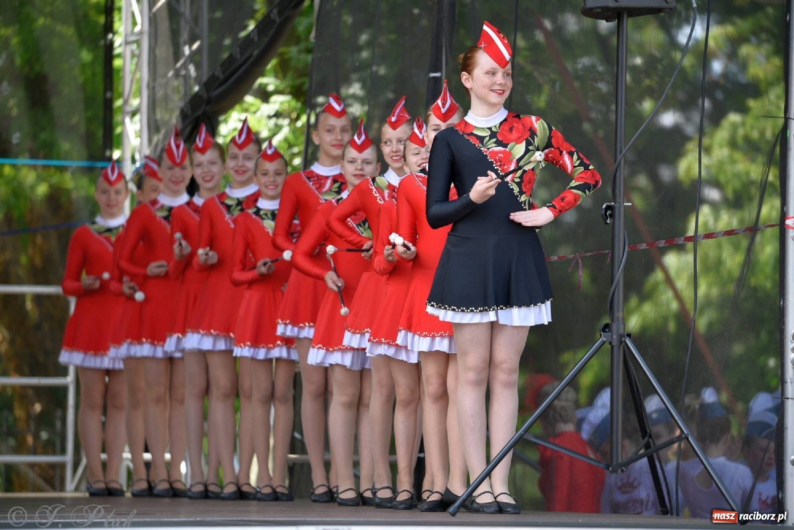 Zdjęcie w galerii na portalu naszraciborz.pl: II Raciborski Mażoretkowy Zawrót Głowy za nami [ZDJĘCIA] wiadomości z regionu