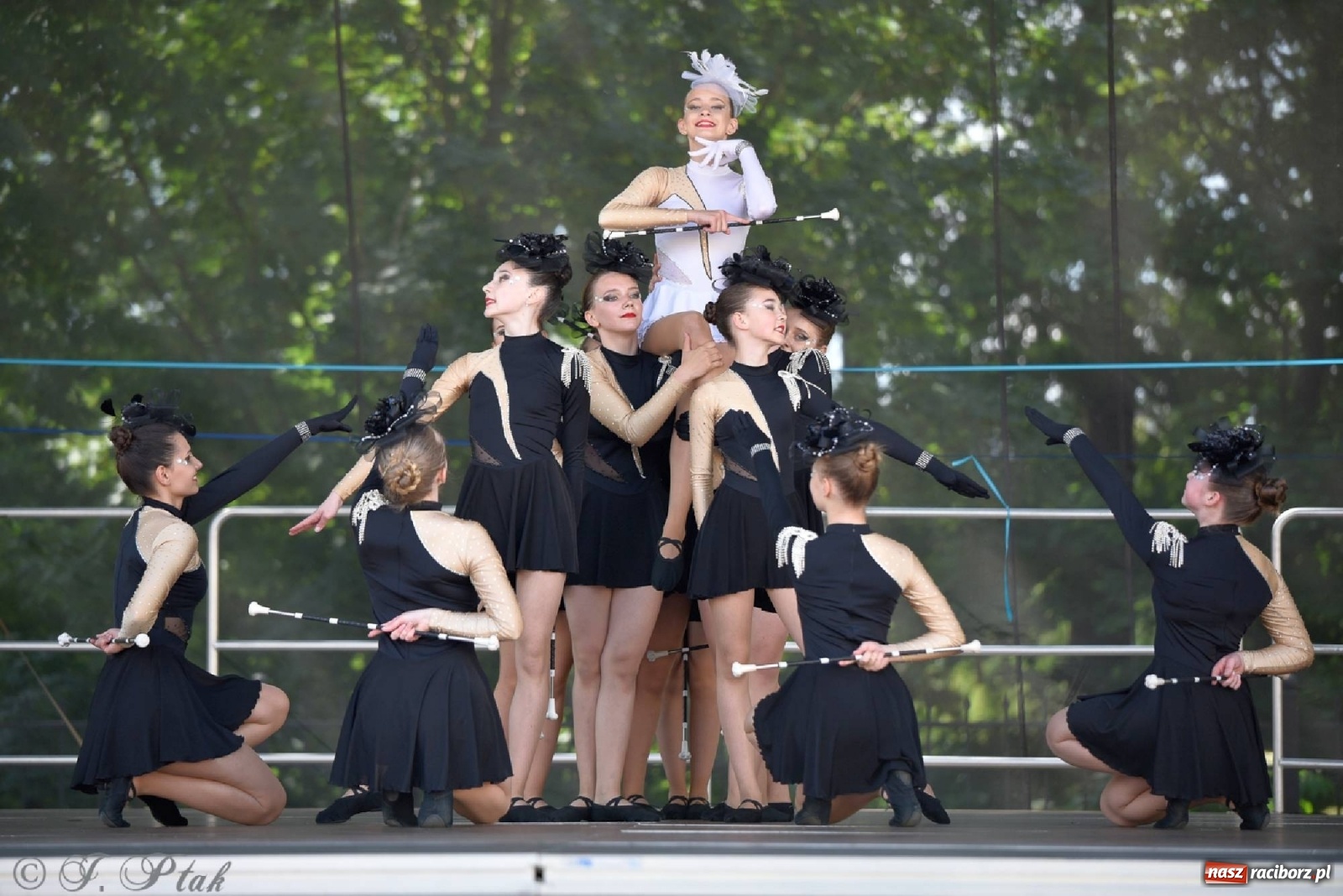 Zdjęcie w galerii na portalu naszraciborz.pl: II Raciborski Mażoretkowy Zawrót Głowy za nami [ZDJĘCIA] wiadomości z regionu