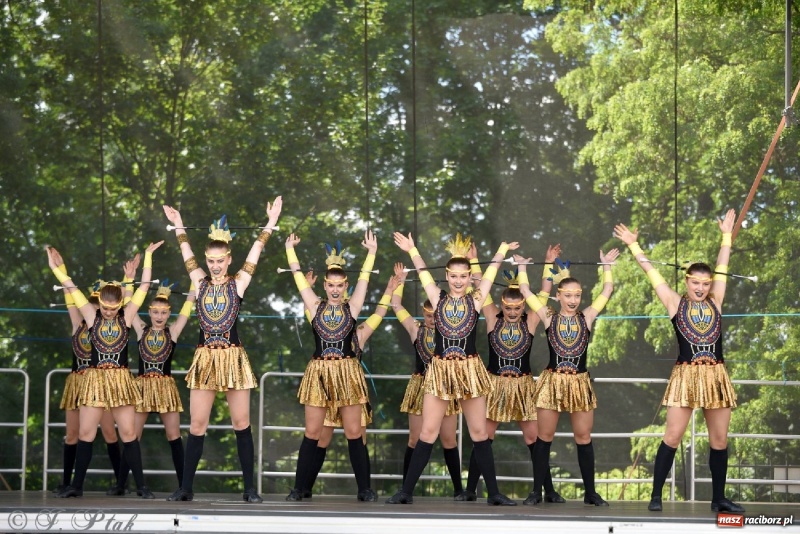 Zdjęcie w galerii na portalu naszraciborz.pl: II Raciborski Mażoretkowy Zawrót Głowy za nami [ZDJĘCIA] wiadomości z regionu