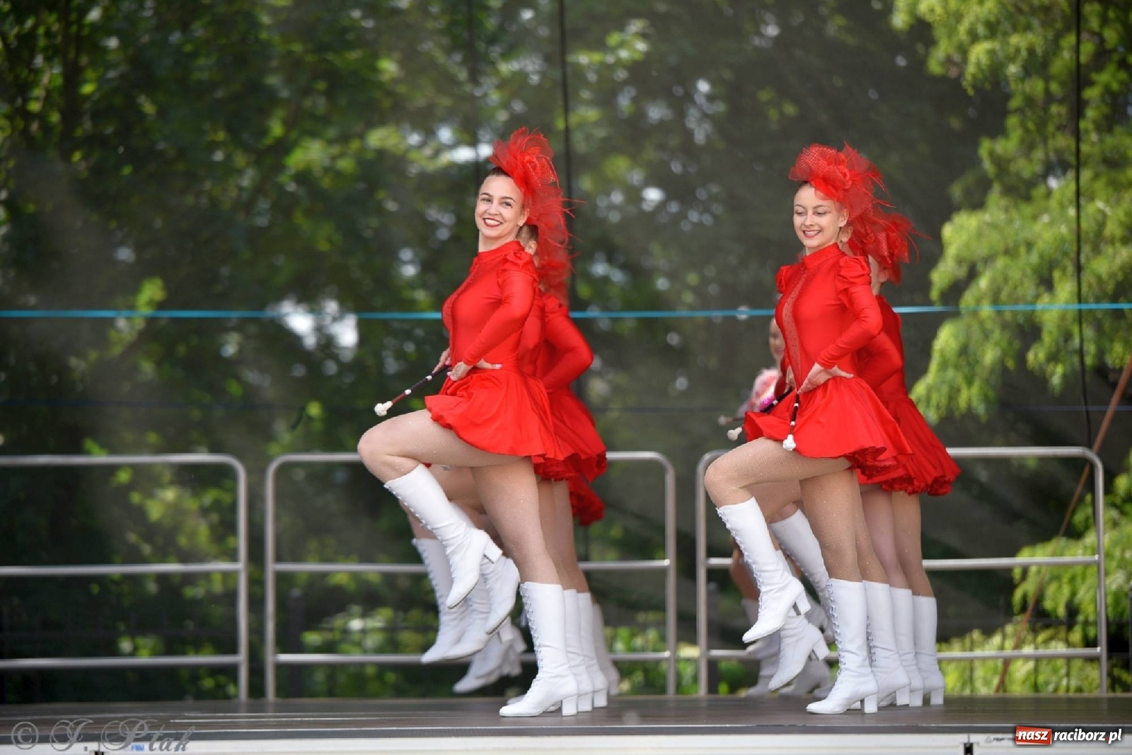 Zdjęcie w galerii na portalu naszraciborz.pl: II Raciborski Mażoretkowy Zawrót Głowy za nami [ZDJĘCIA] wiadomości z regionu