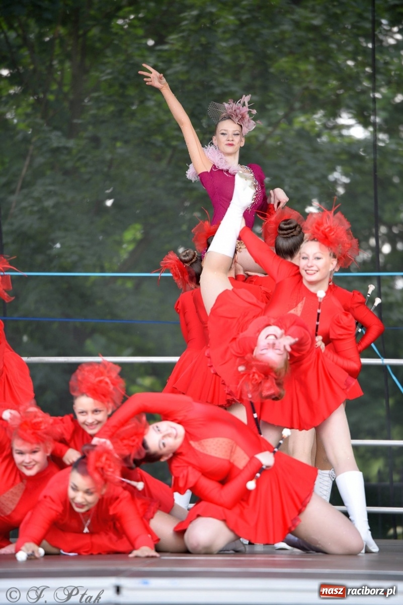 Zdjęcie w galerii na portalu naszraciborz.pl: II Raciborski Mażoretkowy Zawrót Głowy za nami [ZDJĘCIA] wiadomości z regionu