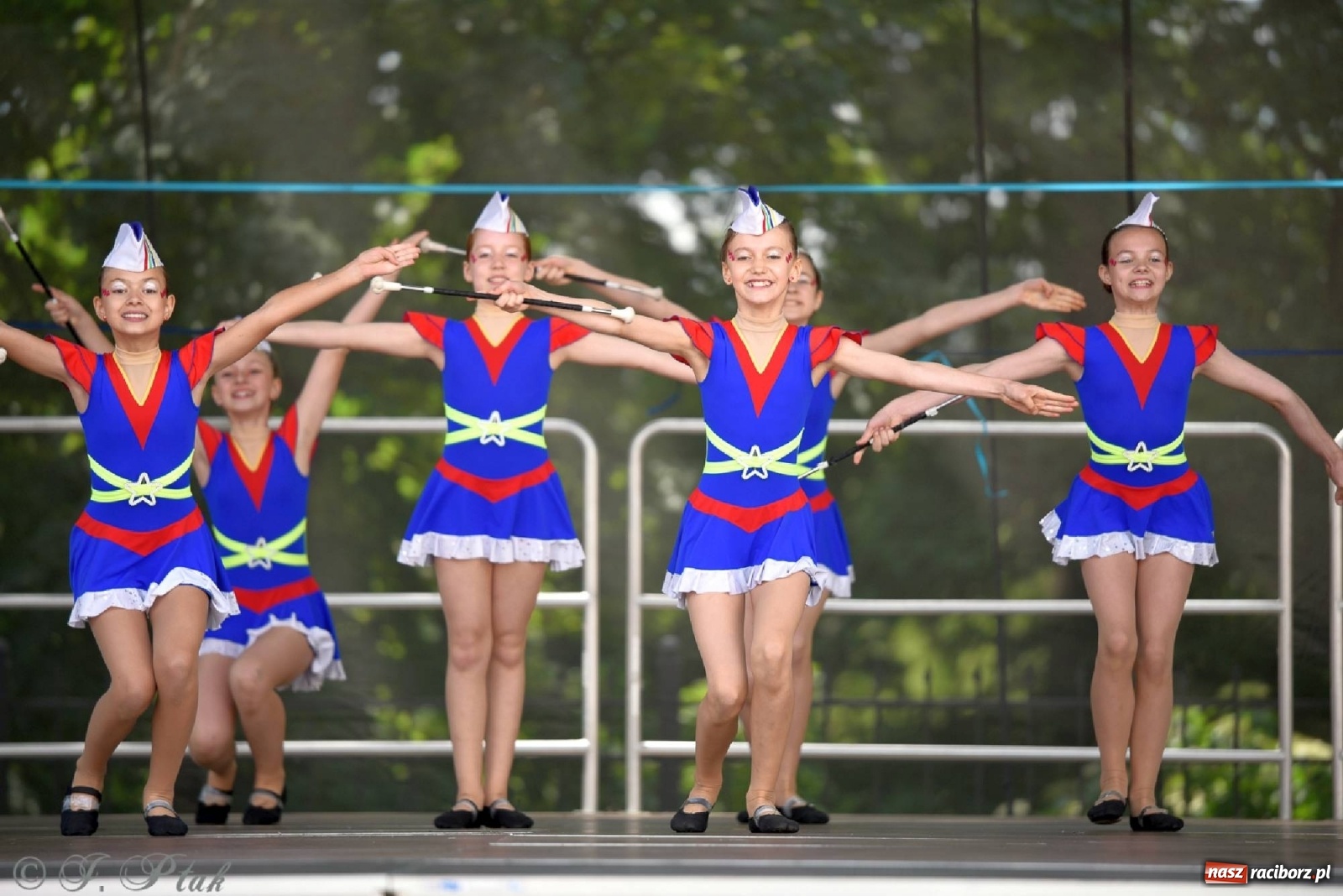 Zdjęcie w galerii na portalu naszraciborz.pl: II Raciborski Mażoretkowy Zawrót Głowy za nami [ZDJĘCIA] wiadomości z regionu