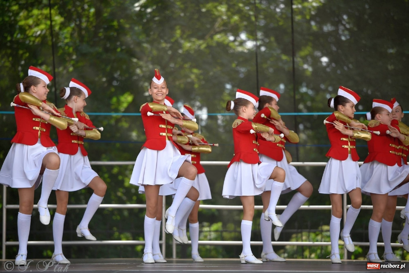 Zdjęcie w galerii na portalu naszraciborz.pl: II Raciborski Mażoretkowy Zawrót Głowy za nami [ZDJĘCIA] wiadomości z regionu