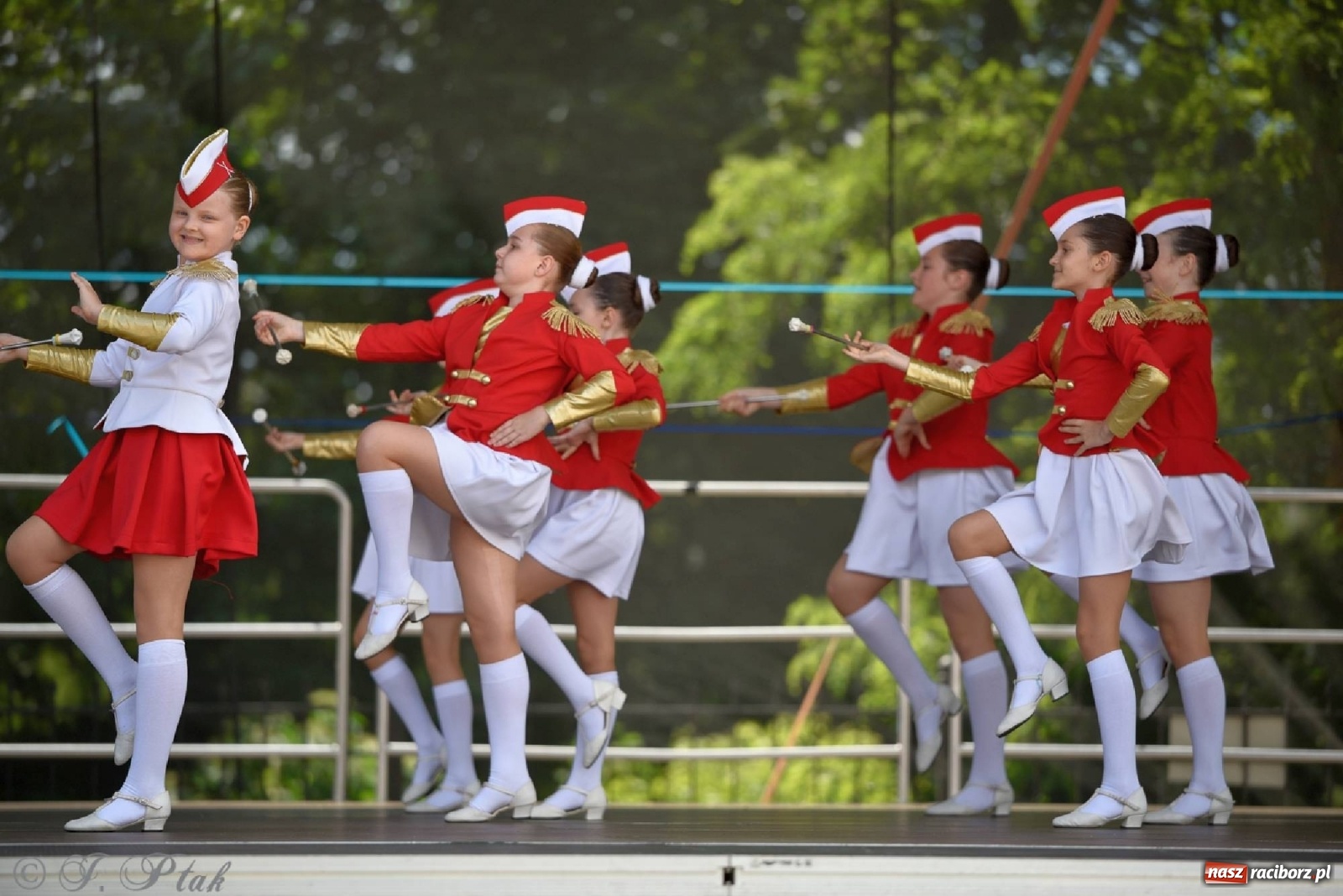Zdjęcie w galerii na portalu naszraciborz.pl: II Raciborski Mażoretkowy Zawrót Głowy za nami [ZDJĘCIA] wiadomości z regionu