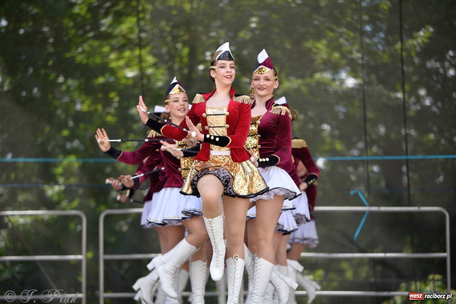 Zdjęcie w galerii na portalu naszraciborz.pl: II Raciborski Mażoretkowy Zawrót Głowy za nami [ZDJĘCIA] wiadomości z regionu