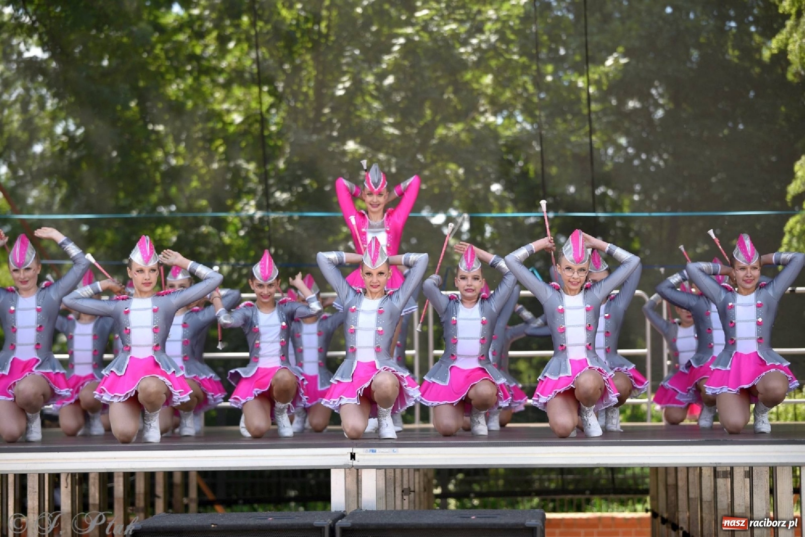 Zdjęcie w galerii na portalu naszraciborz.pl: II Raciborski Mażoretkowy Zawrót Głowy za nami [ZDJĘCIA] wiadomości z regionu