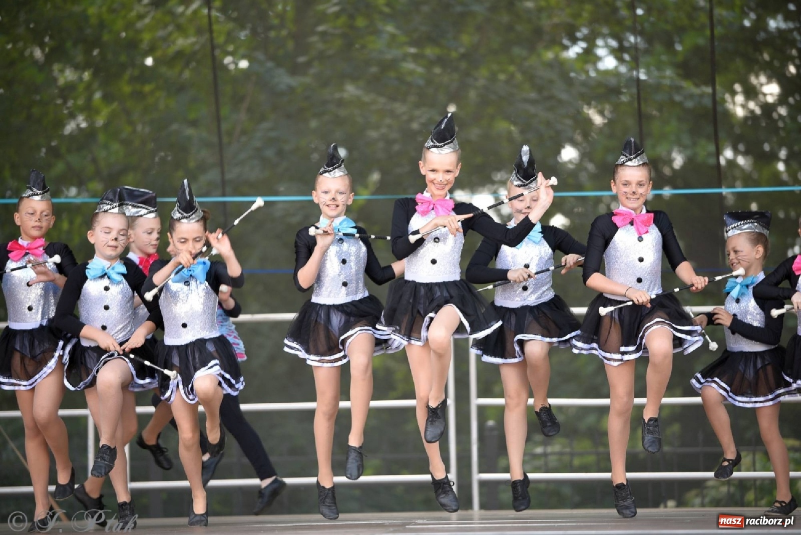 Zdjęcie w galerii na portalu naszraciborz.pl: II Raciborski Mażoretkowy Zawrót Głowy za nami [ZDJĘCIA] wiadomości z regionu