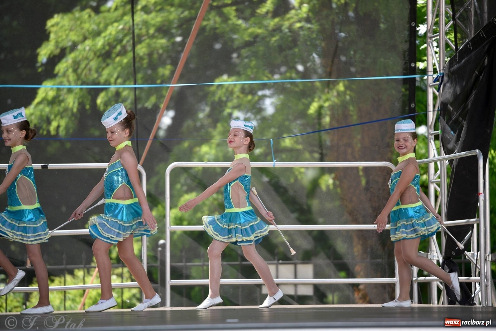 Zdjęcie w galerii na portalu naszraciborz.pl: II Raciborski Mażoretkowy Zawrót Głowy za nami [ZDJĘCIA] wiadomości z regionu