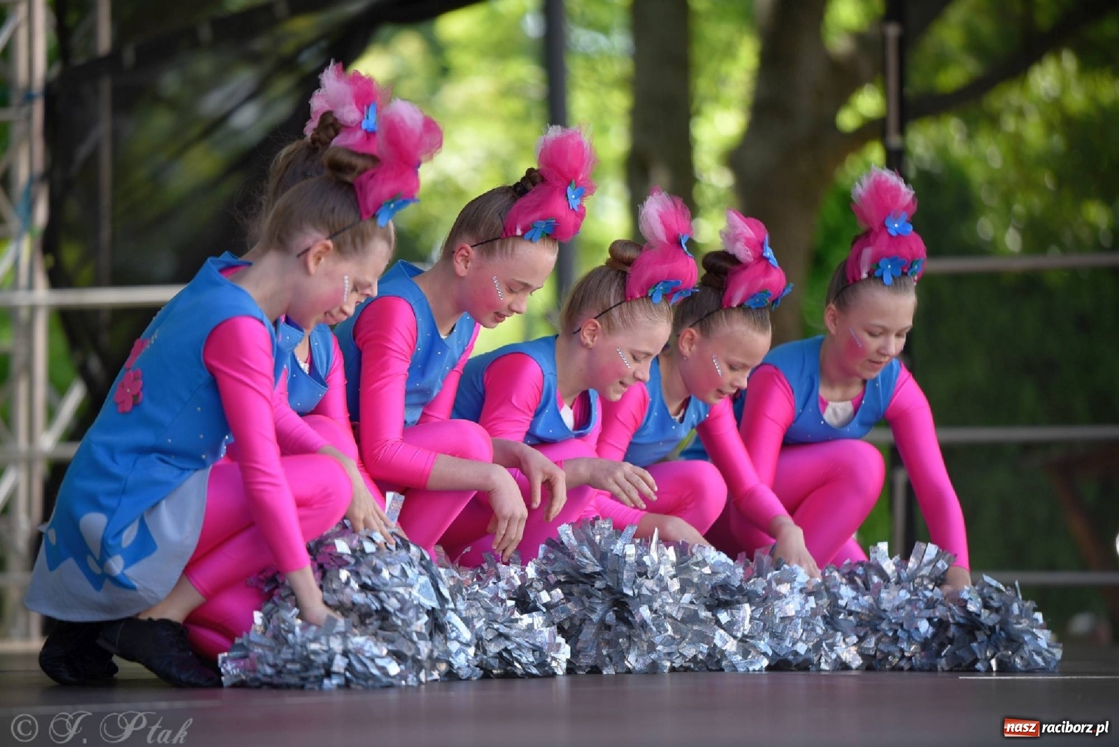 Zdjęcie w galerii na portalu naszraciborz.pl: II Raciborski Mażoretkowy Zawrót Głowy za nami [ZDJĘCIA] wiadomości z regionu