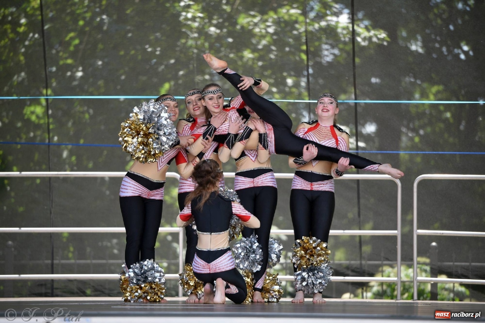Zdjęcie w galerii na portalu naszraciborz.pl: II Raciborski Mażoretkowy Zawrót Głowy za nami [ZDJĘCIA] wiadomości z regionu