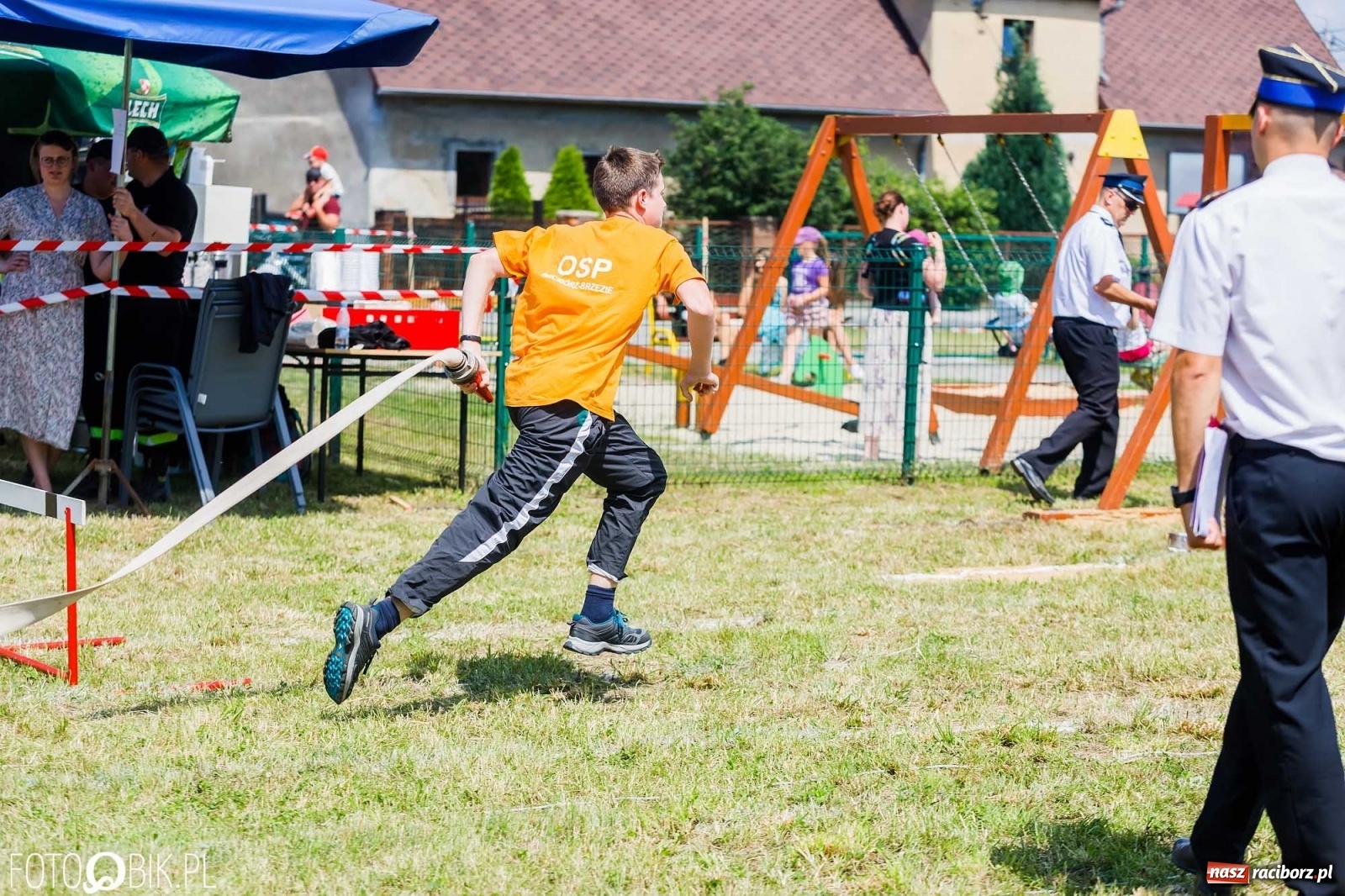 Zdjęcie w galerii na portalu naszraciborz.pl: Henkel wygrał miejskie zawody sportowo-pożarnicze. O krok przed Sudołem [FOTO i WIDEO] wiadomości z regionu