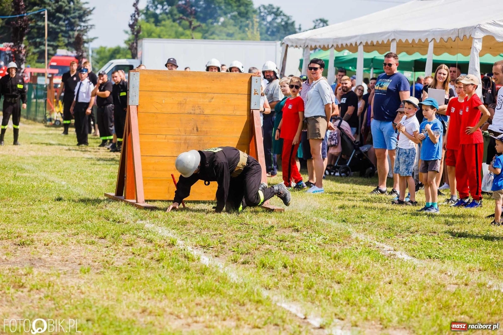 Zdjęcie w galerii na portalu naszraciborz.pl: Henkel wygrał miejskie zawody sportowo-pożarnicze. O krok przed Sudołem [FOTO i WIDEO] wiadomości z regionu