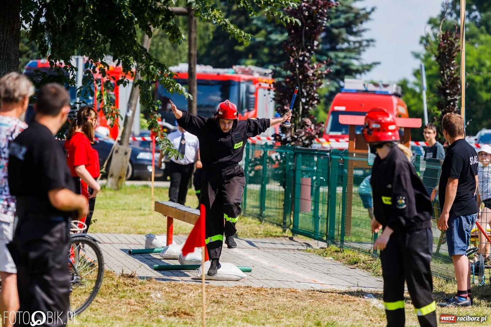 Zdjęcie w galerii na portalu naszraciborz.pl: Henkel wygrał miejskie zawody sportowo-pożarnicze. O krok przed Sudołem [FOTO i WIDEO] wiadomości z regionu