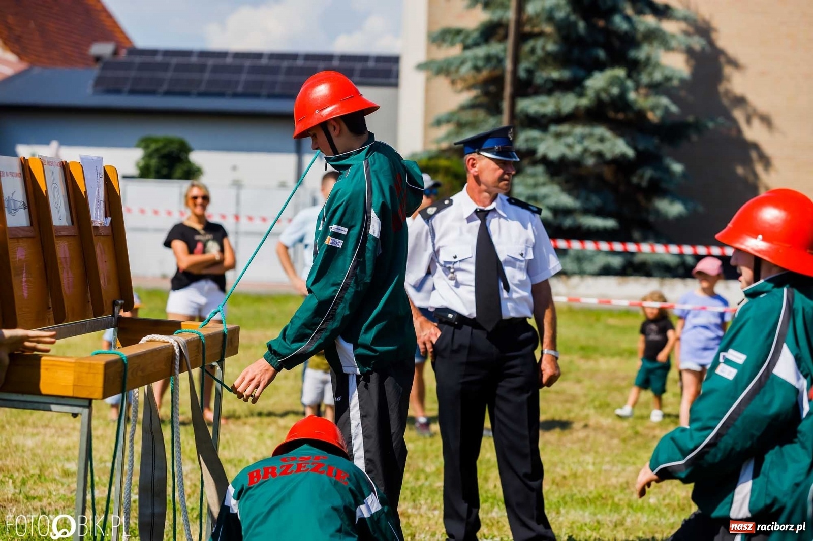 Zdjęcie w galerii na portalu naszraciborz.pl: Henkel wygrał miejskie zawody sportowo-pożarnicze. O krok przed Sudołem [FOTO i WIDEO] wiadomości z regionu