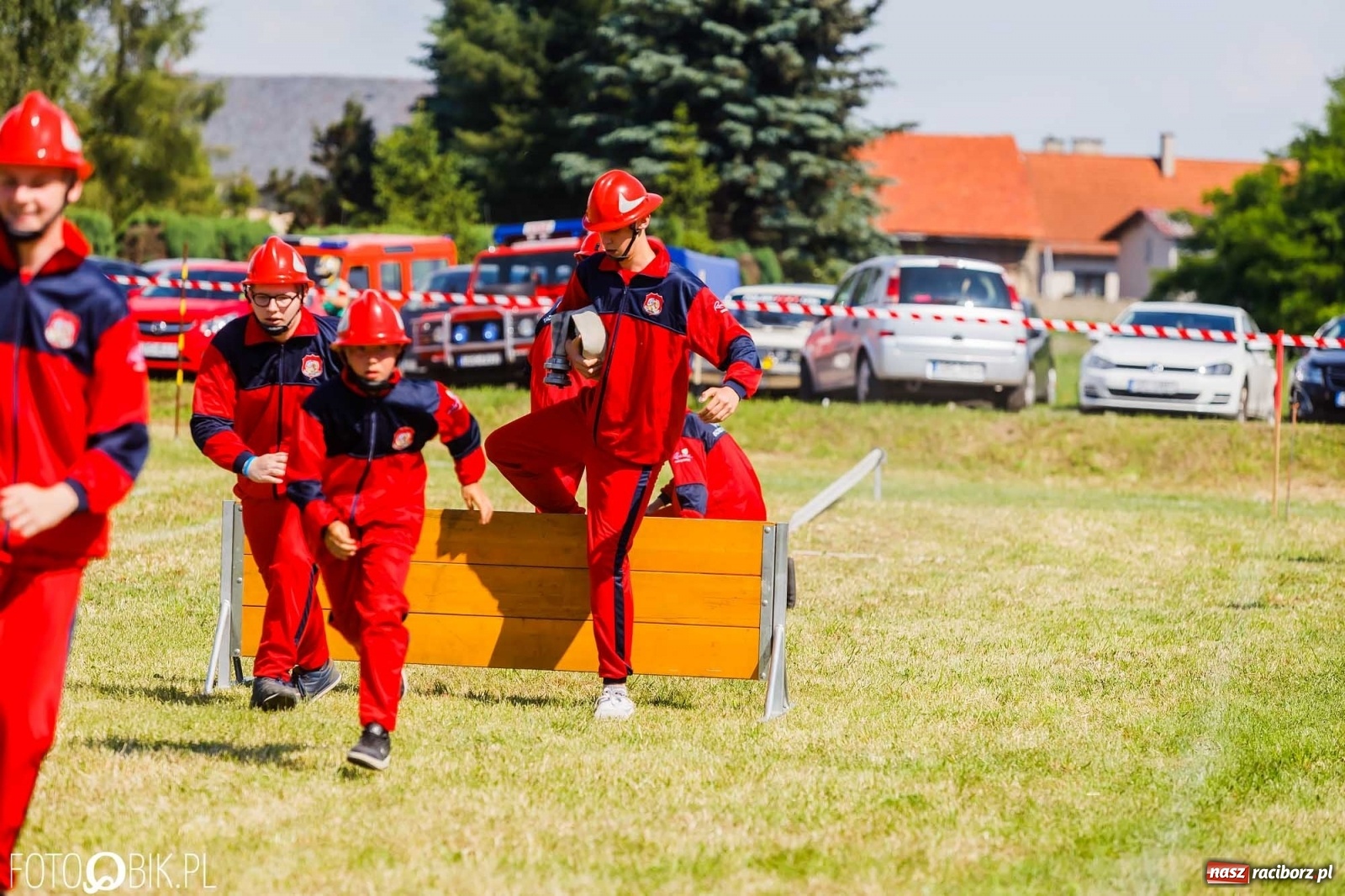 Zdjęcie w galerii na portalu naszraciborz.pl: Henkel wygrał miejskie zawody sportowo-pożarnicze. O krok przed Sudołem [FOTO i WIDEO] wiadomości z regionu