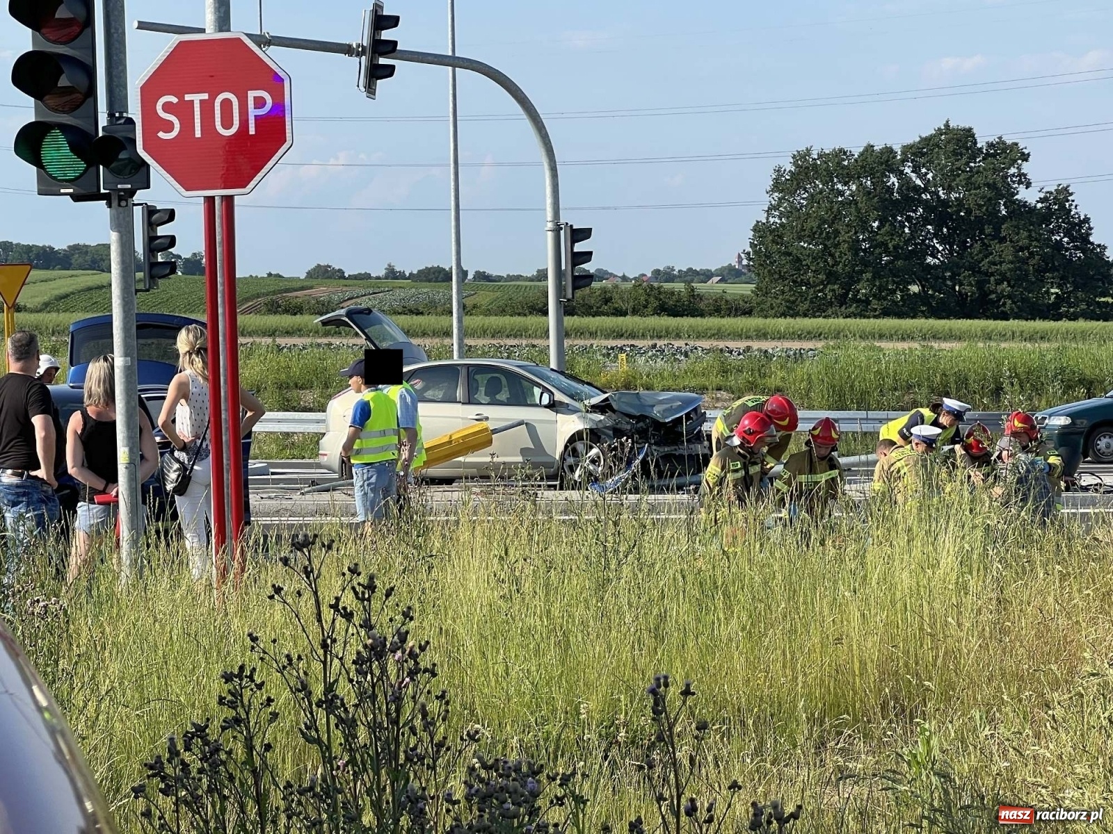 Zdjęcie w galerii na portalu naszraciborz.pl: Wypadek na nowej obwodnicy Raciborza [FOTO] wiadomości z regionu