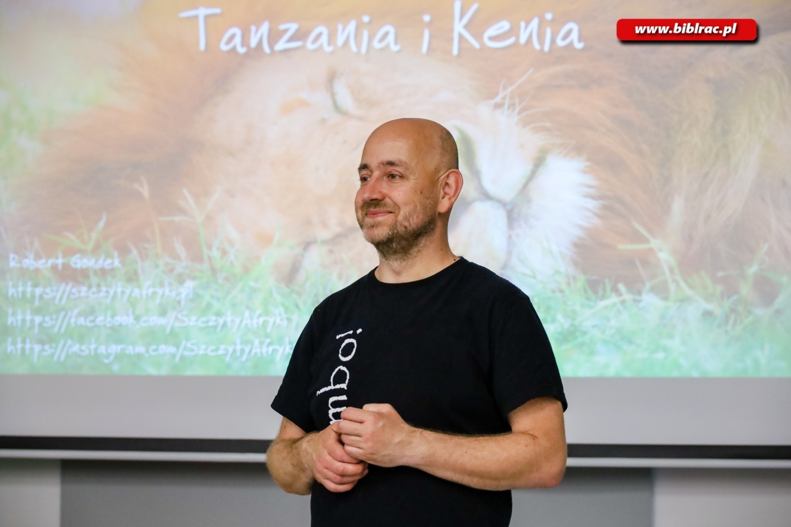 Zdjęcie w galerii na portalu naszraciborz.pl: Afrykańska podróż marzeń w bibliotece wiadomości z regionu