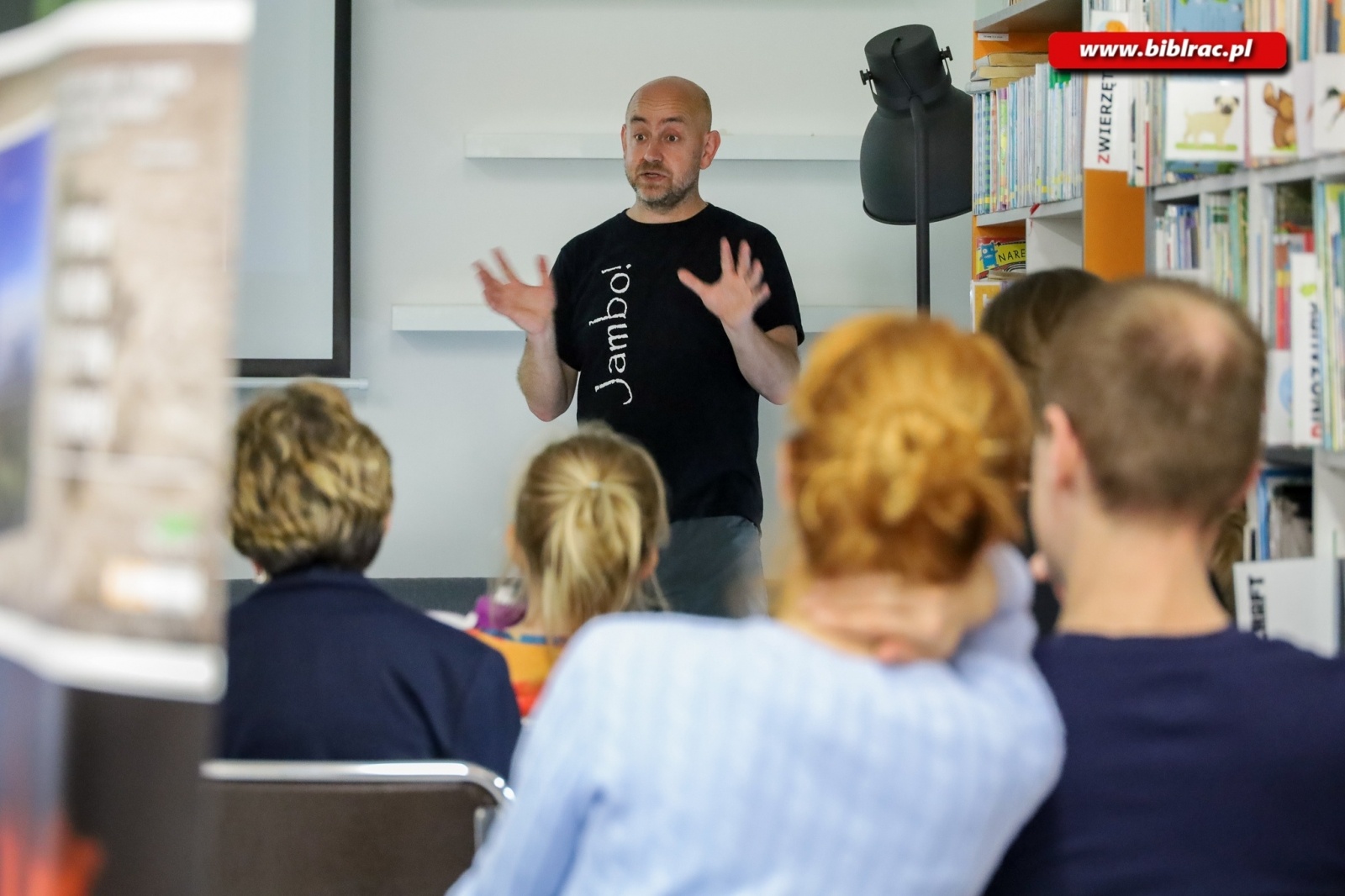 Zdjęcie w galerii na portalu naszraciborz.pl: Afrykańska podróż marzeń w bibliotece wiadomości z regionu