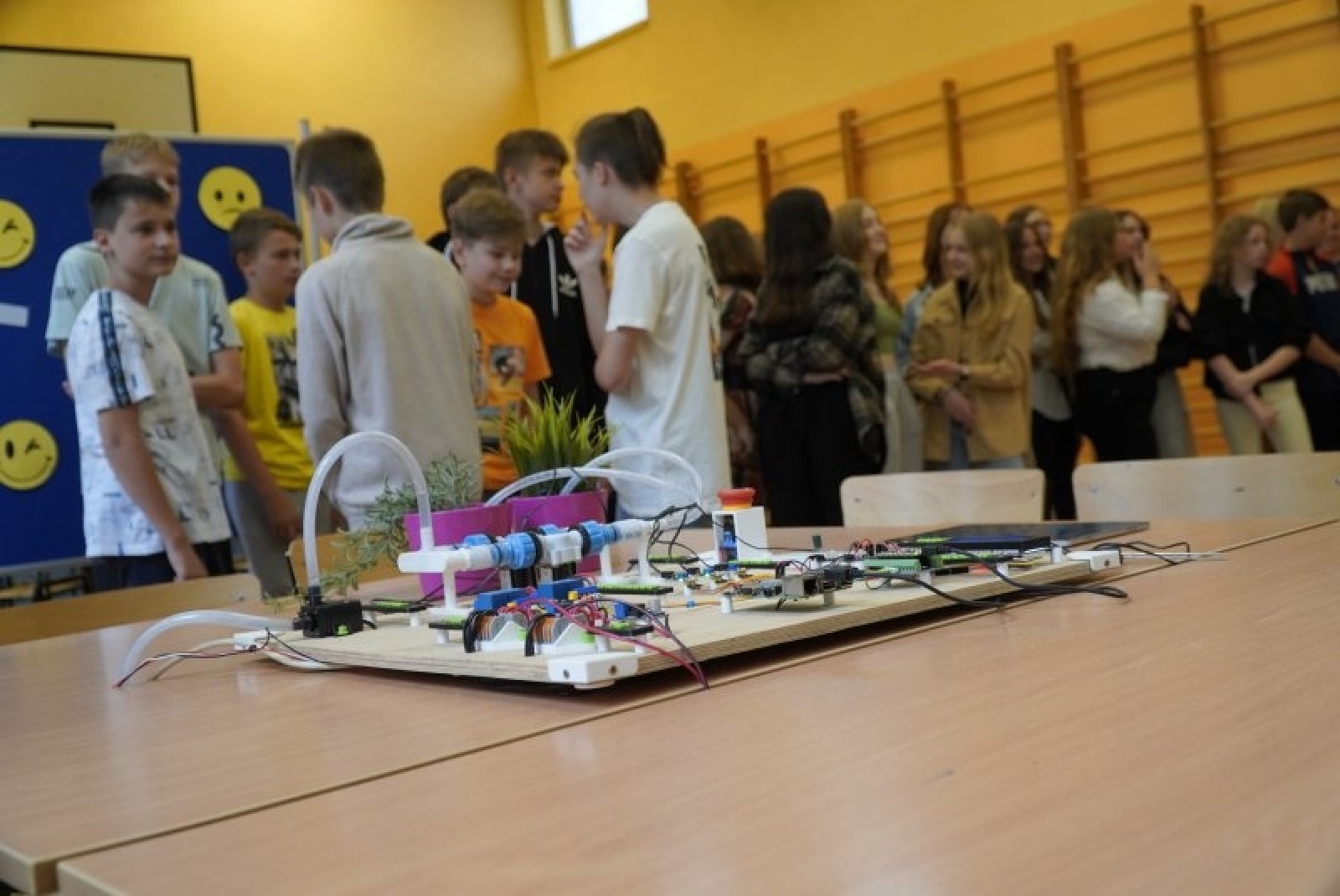 Zdjęcie w galerii na portalu naszraciborz.pl: Laboratoria przyszłości. Raciborskie szkoły przystąpiły do programu wiadomości z regionu