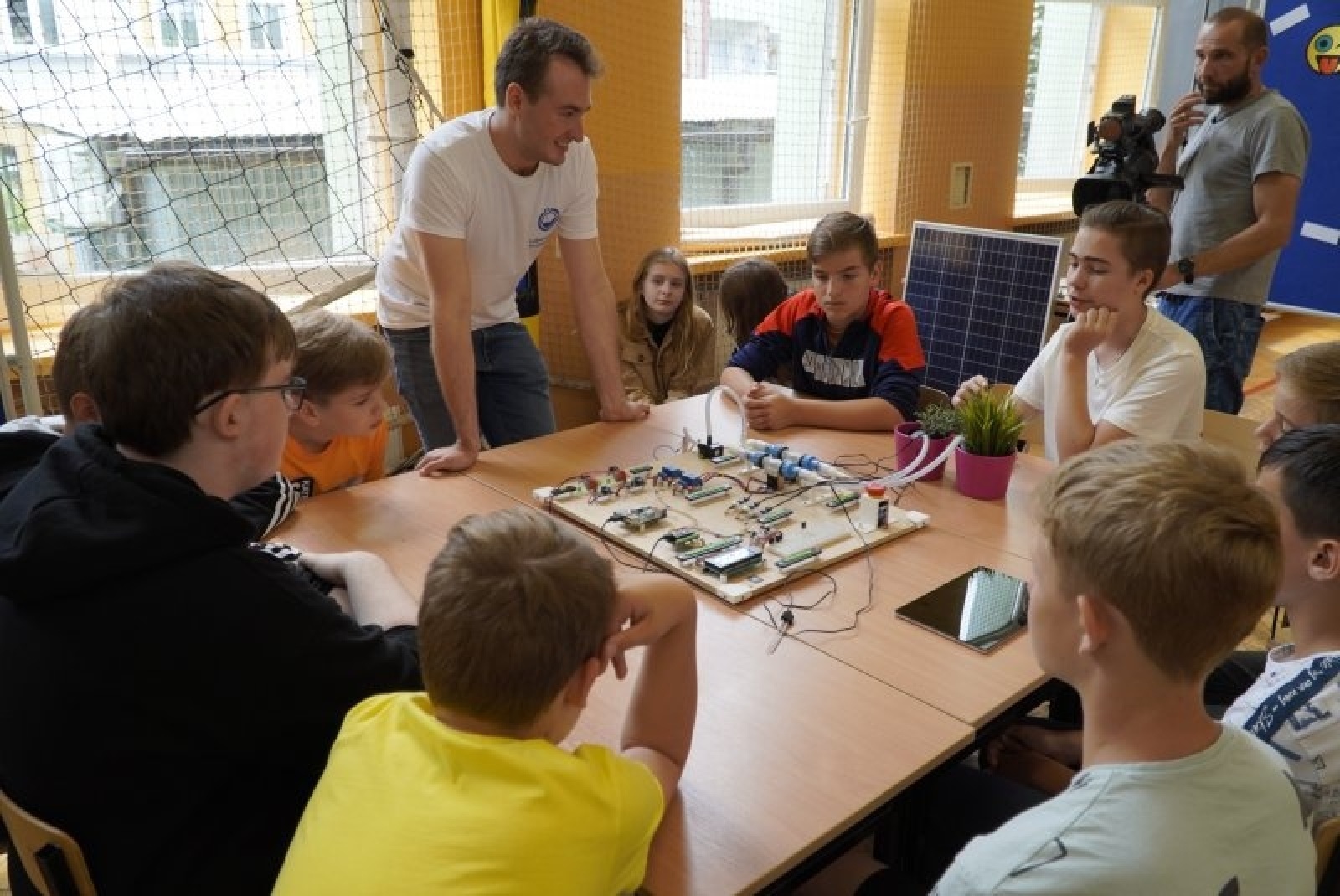 Zdjęcie w galerii na portalu naszraciborz.pl: Laboratoria przyszłości. Raciborskie szkoły przystąpiły do programu wiadomości z regionu