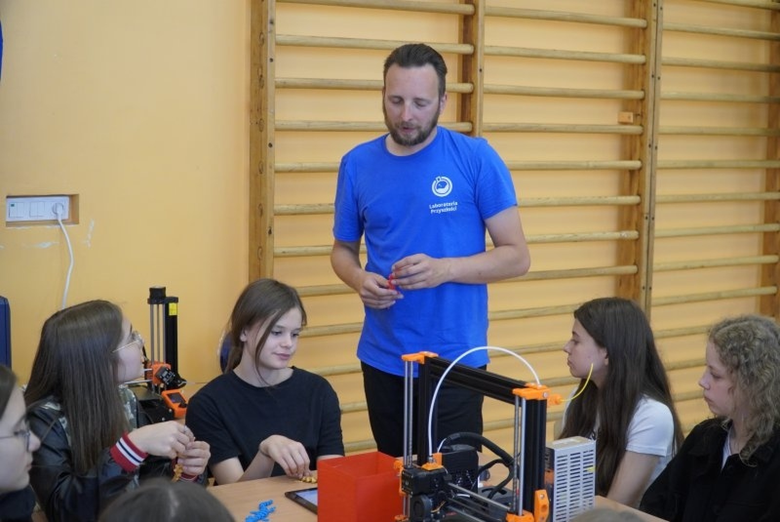 Zdjęcie w galerii na portalu naszraciborz.pl: Laboratoria przyszłości. Raciborskie szkoły przystąpiły do programu wiadomości z regionu