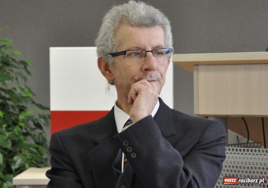 Zdjęcie w galerii na portalu naszraciborz.pl: Powiatowy rozdział stanowisk wiadomości z regionu