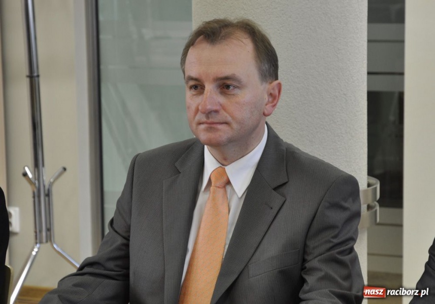 Zdjęcie w galerii na portalu naszraciborz.pl: Powiatowy rozdział stanowisk wiadomości z regionu