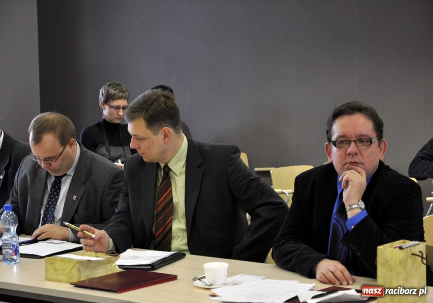 Zdjęcie w galerii na portalu naszraciborz.pl: Powiatowy rozdział stanowisk wiadomości z regionu