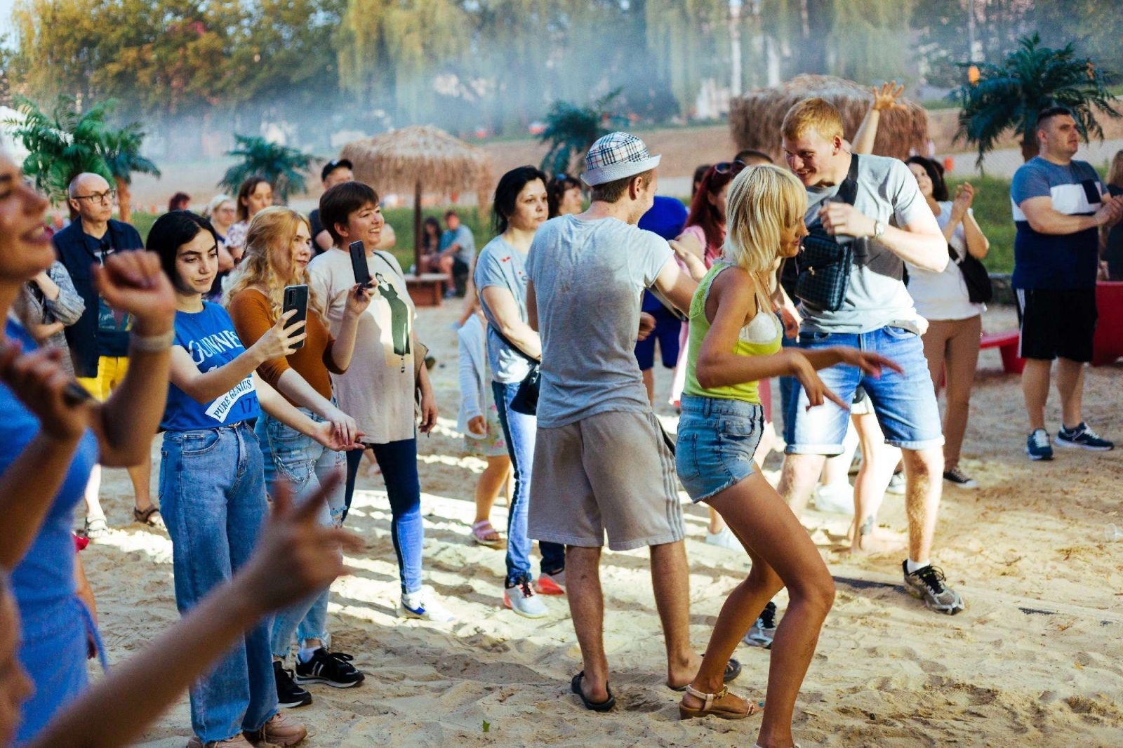 Zdjęcie w galerii na portalu naszraciborz.pl: Energetyczny finał Dni Raciborza: Zalia i Gucul-Huligan wiadomości z regionu