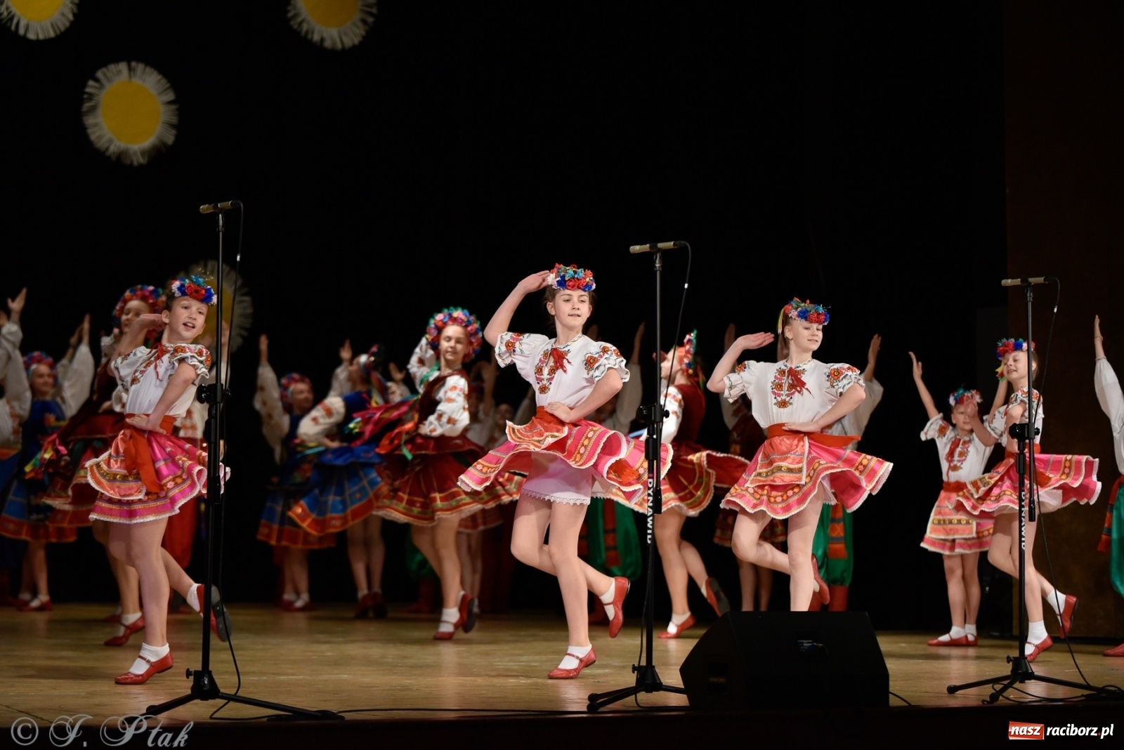 Zdjęcie w galerii na portalu naszraciborz.pl: Barwinok pożegnał gościnny Racibórz [FOTO i WIDEO] wiadomości z regionu