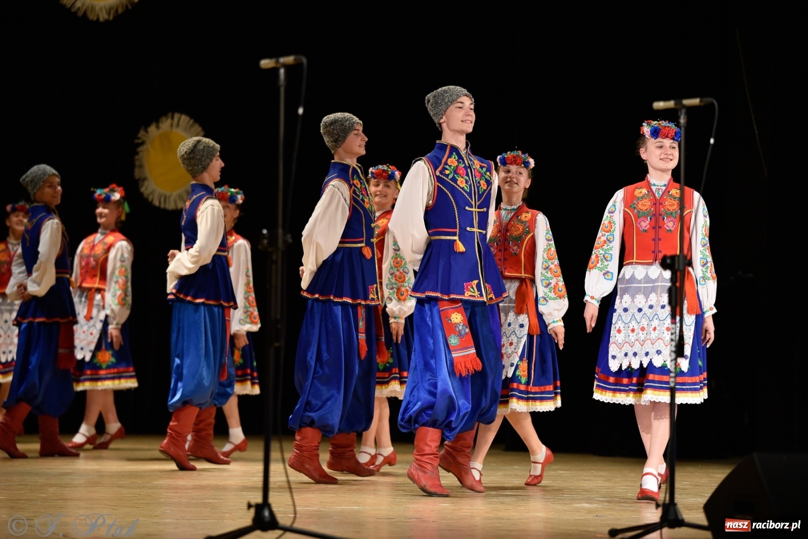 Zdjęcie w galerii na portalu naszraciborz.pl: Barwinok pożegnał gościnny Racibórz [FOTO i WIDEO] wiadomości z regionu