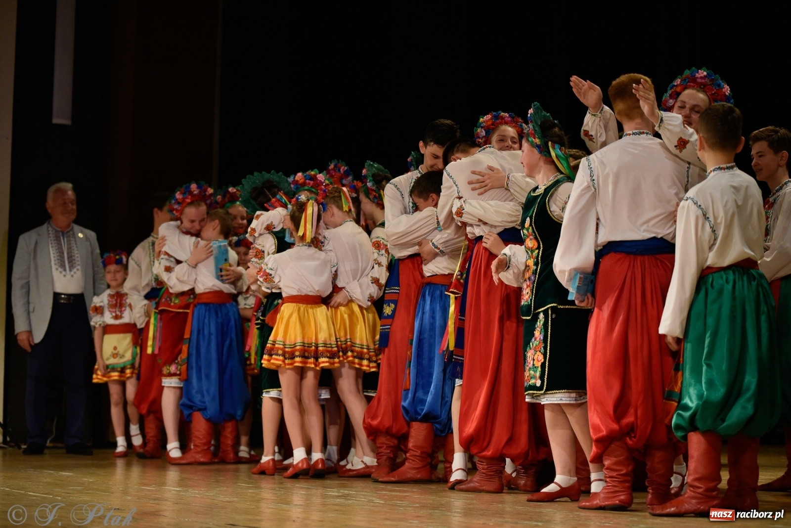 Zdjęcie w galerii na portalu naszraciborz.pl: Barwinok pożegnał gościnny Racibórz [FOTO i WIDEO] wiadomości z regionu