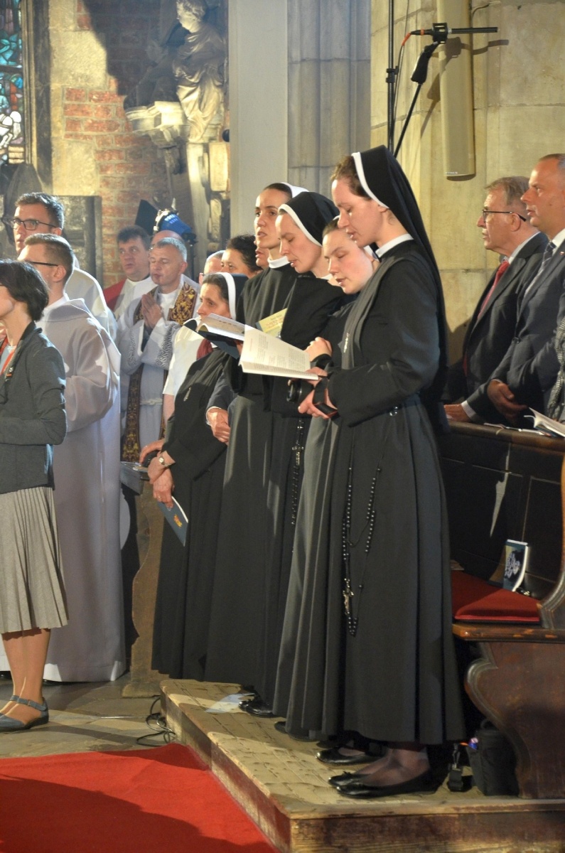 Zdjęcie w galerii na portalu naszraciborz.pl: Wrocław. Beatyfikacja siostry Marty Rybki z Pawłowa [FOTO] wiadomości z regionu