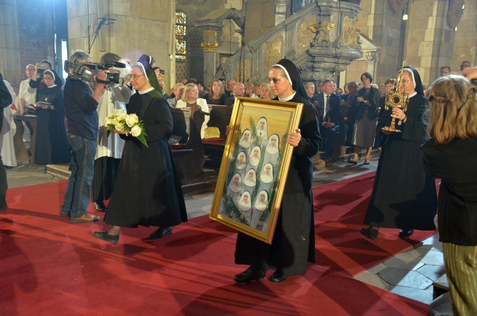 Zdjęcie w galerii na portalu naszraciborz.pl: Wrocław. Beatyfikacja siostry Marty Rybki z Pawłowa [FOTO] wiadomości z regionu