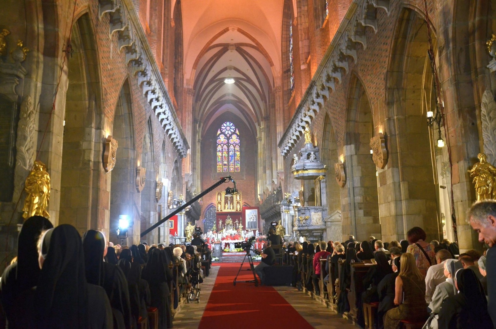 Zdjęcie w galerii na portalu naszraciborz.pl: Wrocław. Beatyfikacja siostry Marty Rybki z Pawłowa [FOTO] wiadomości z regionu