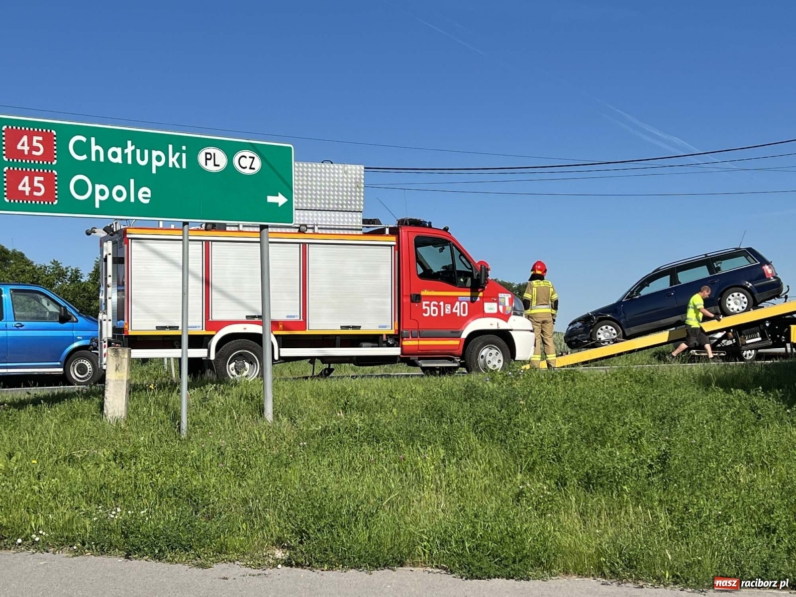 Zdjęcie w galerii na portalu naszraciborz.pl: Zderzenie trzech pojazdów na DK 45 w Raciborzu [FOTO] wiadomości z regionu