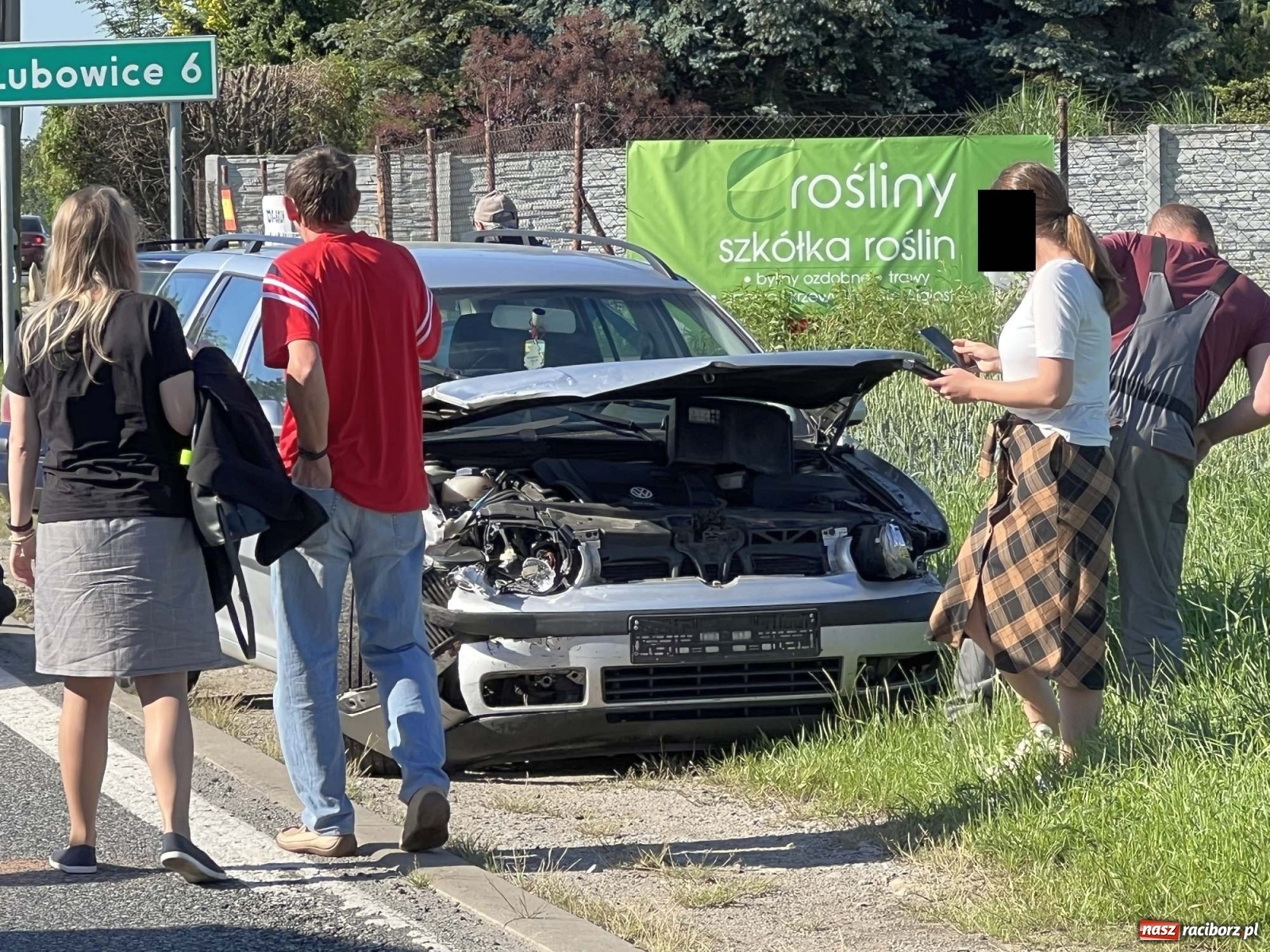 Zdjęcie w galerii na portalu naszraciborz.pl: Zderzenie trzech pojazdów na DK 45 w Raciborzu [FOTO] wiadomości z regionu