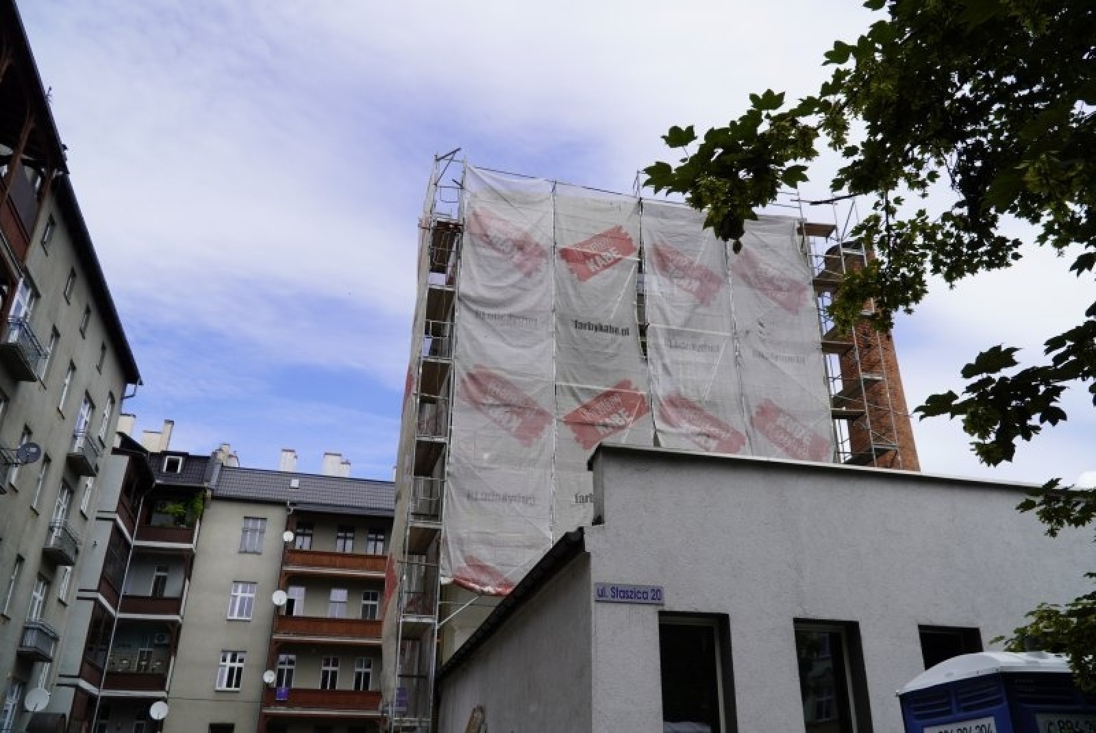 Zdjęcie w galerii na portalu naszraciborz.pl: Ruszyła termomodernizacja budynku MKZ UNIA wiadomości z regionu