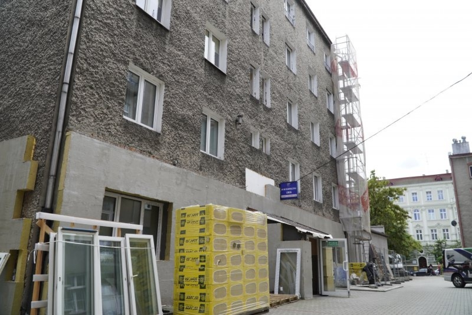 Zdjęcie w galerii na portalu naszraciborz.pl: Ruszyła termomodernizacja budynku MKZ UNIA wiadomości z regionu