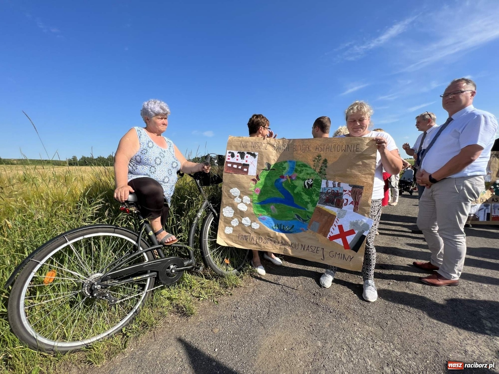 Zdjęcie w galerii na portalu naszraciborz.pl: Racibórz i Pietrowice Wielkie od dziś na wojennej ścieżce. TVP na żywo z Makowa wiadomości z regionu