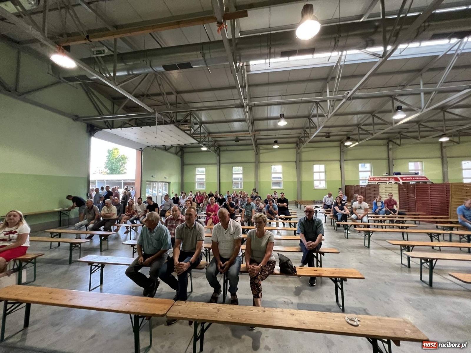 Zdjęcie w galerii na portalu naszraciborz.pl: Racibórz i Pietrowice Wielkie od dziś na wojennej ścieżce. TVP na żywo z Makowa wiadomości z regionu