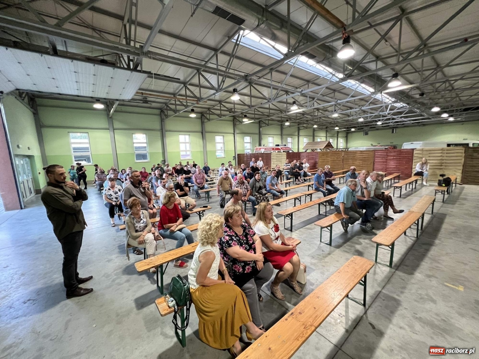 Zdjęcie w galerii na portalu naszraciborz.pl: Racibórz i Pietrowice Wielkie od dziś na wojennej ścieżce. TVP na żywo z Makowa wiadomości z regionu