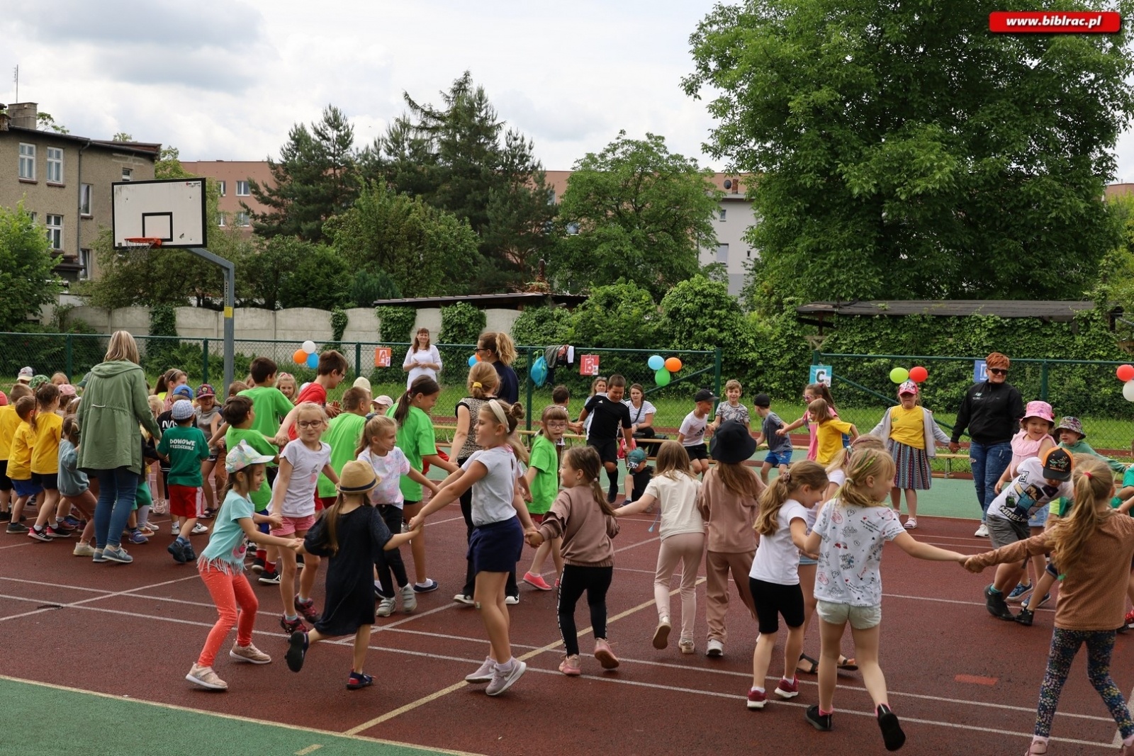 Zdjęcie w galerii na portalu naszraciborz.pl: Przedszkolaki rywalizowały w Stumilowym Lesie wiadomości z regionu