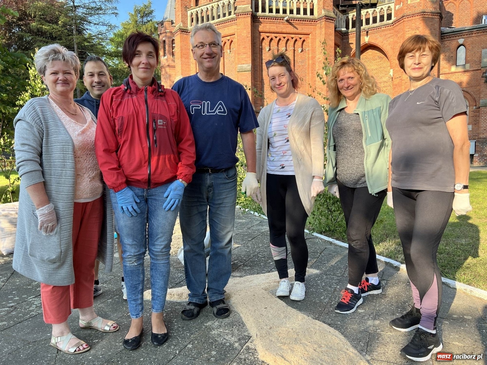 Zdjęcie w galerii na portalu naszraciborz.pl: Przygotowania do Bożego Ciała na starym mieście i Ostrogu wiadomości z regionu