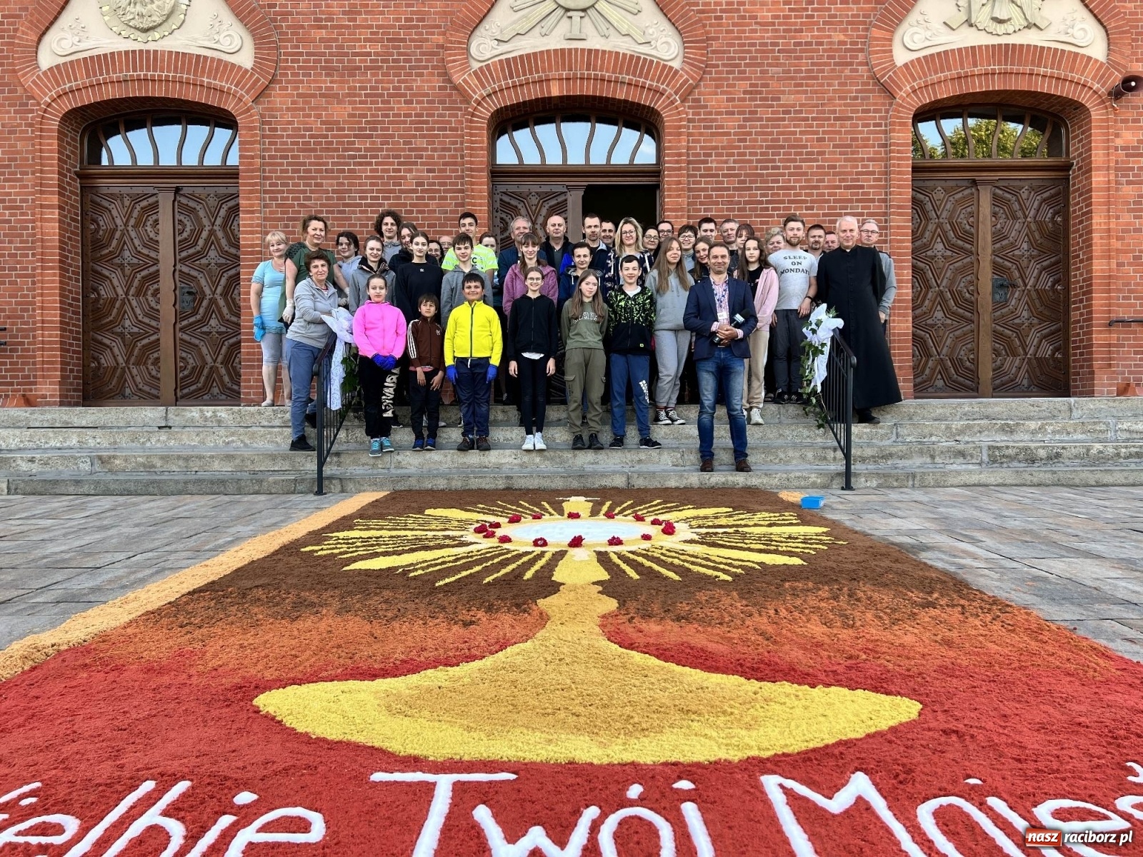 Zdjęcie w galerii na portalu naszraciborz.pl: Cały region zobaczy w TVP piękne kompozycje z Brzezia [FOTO i WIDEO] wiadomości z regionu