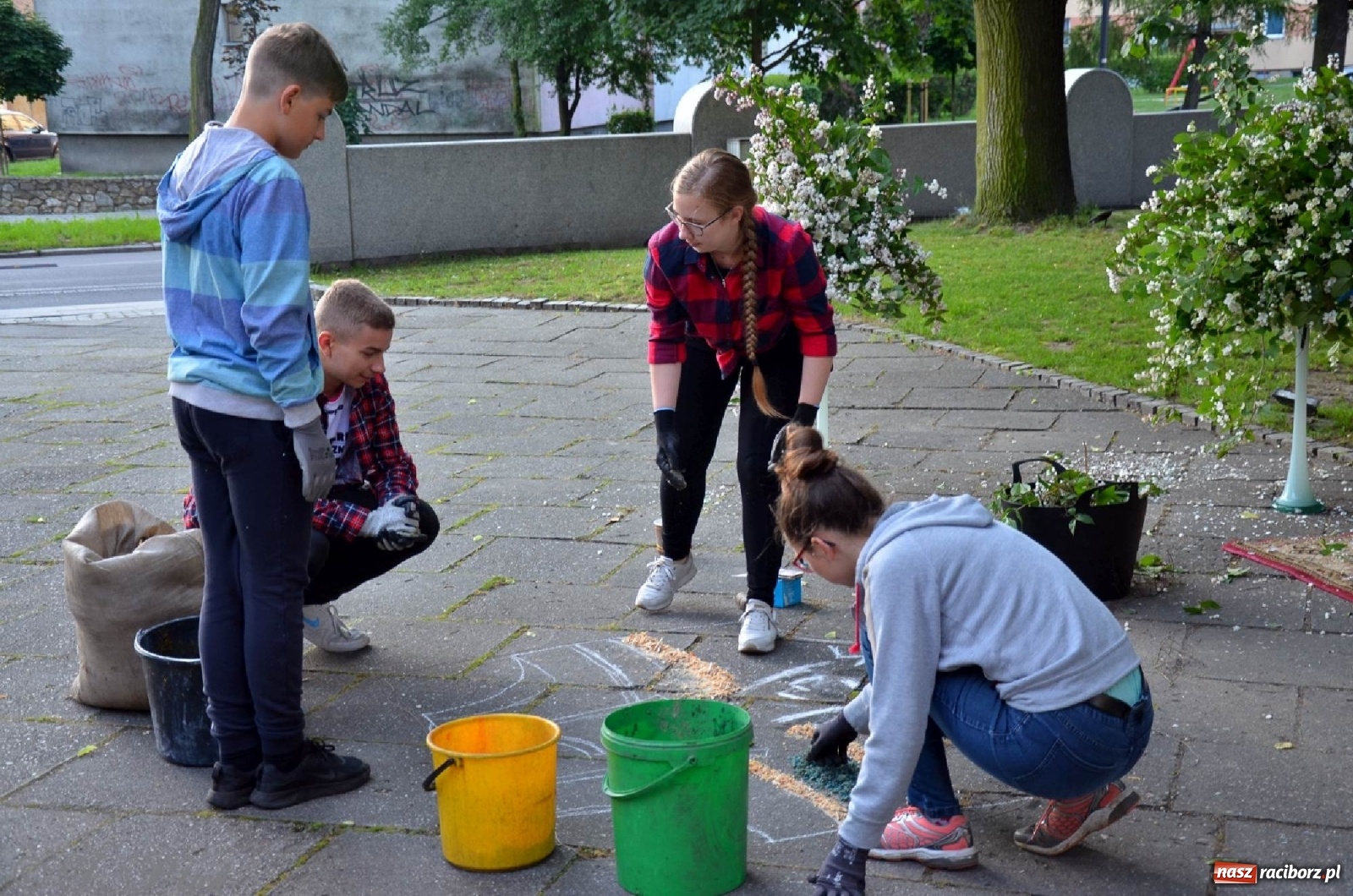 Zdjęcie w galerii na portalu naszraciborz.pl: Parafie NSPJ i Matki Bożej gotowe na Boże Ciało wiadomości z regionu