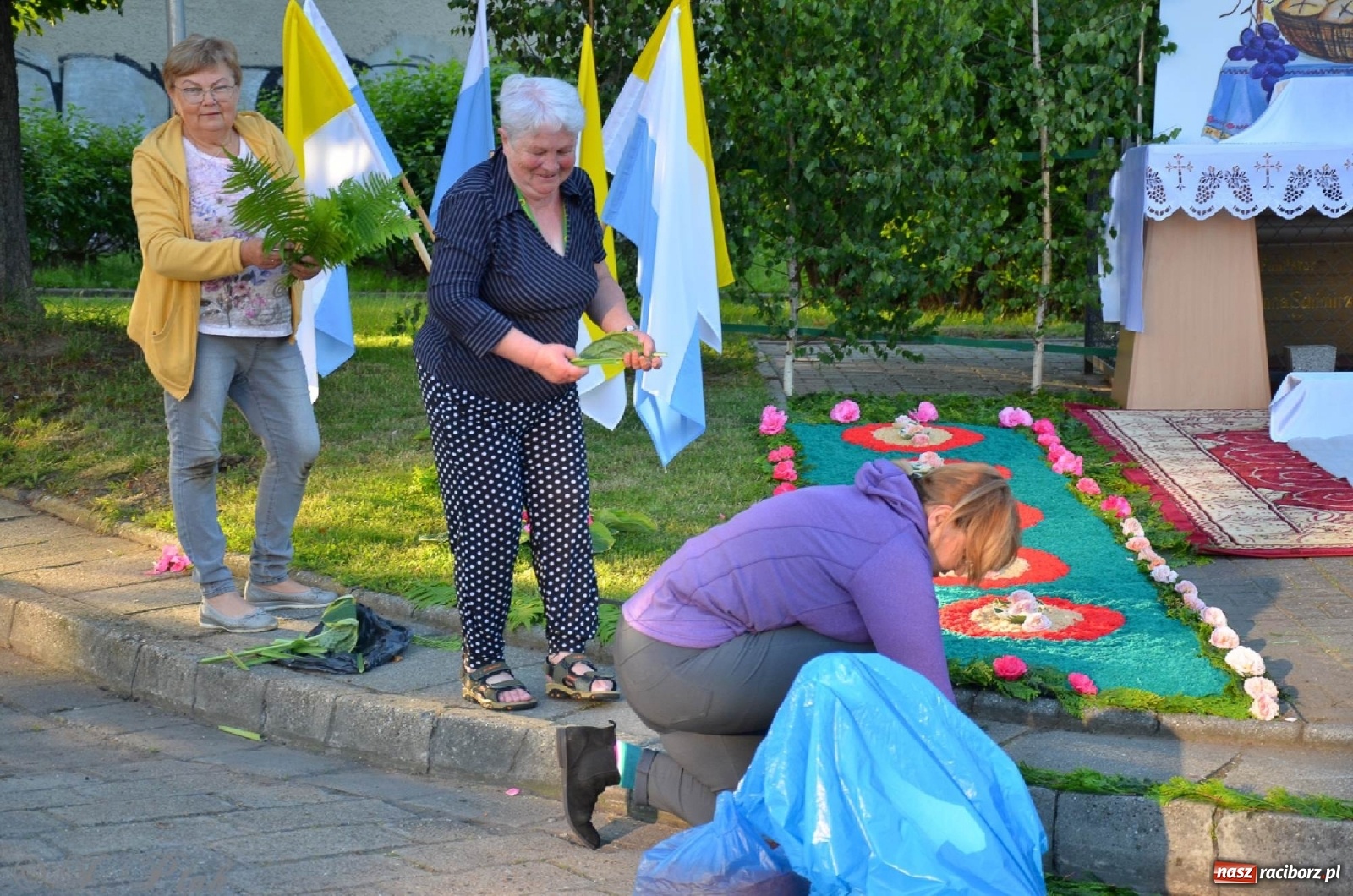 Zdjęcie w galerii na portalu naszraciborz.pl: Parafie NSPJ i Matki Bożej gotowe na Boże Ciało wiadomości z regionu