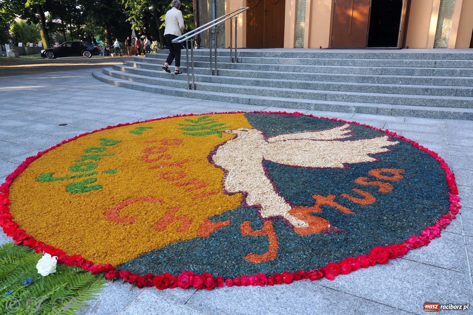 Zdjęcie w galerii na portalu naszraciborz.pl: Parafie NSPJ i Matki Bożej gotowe na Boże Ciało wiadomości z regionu