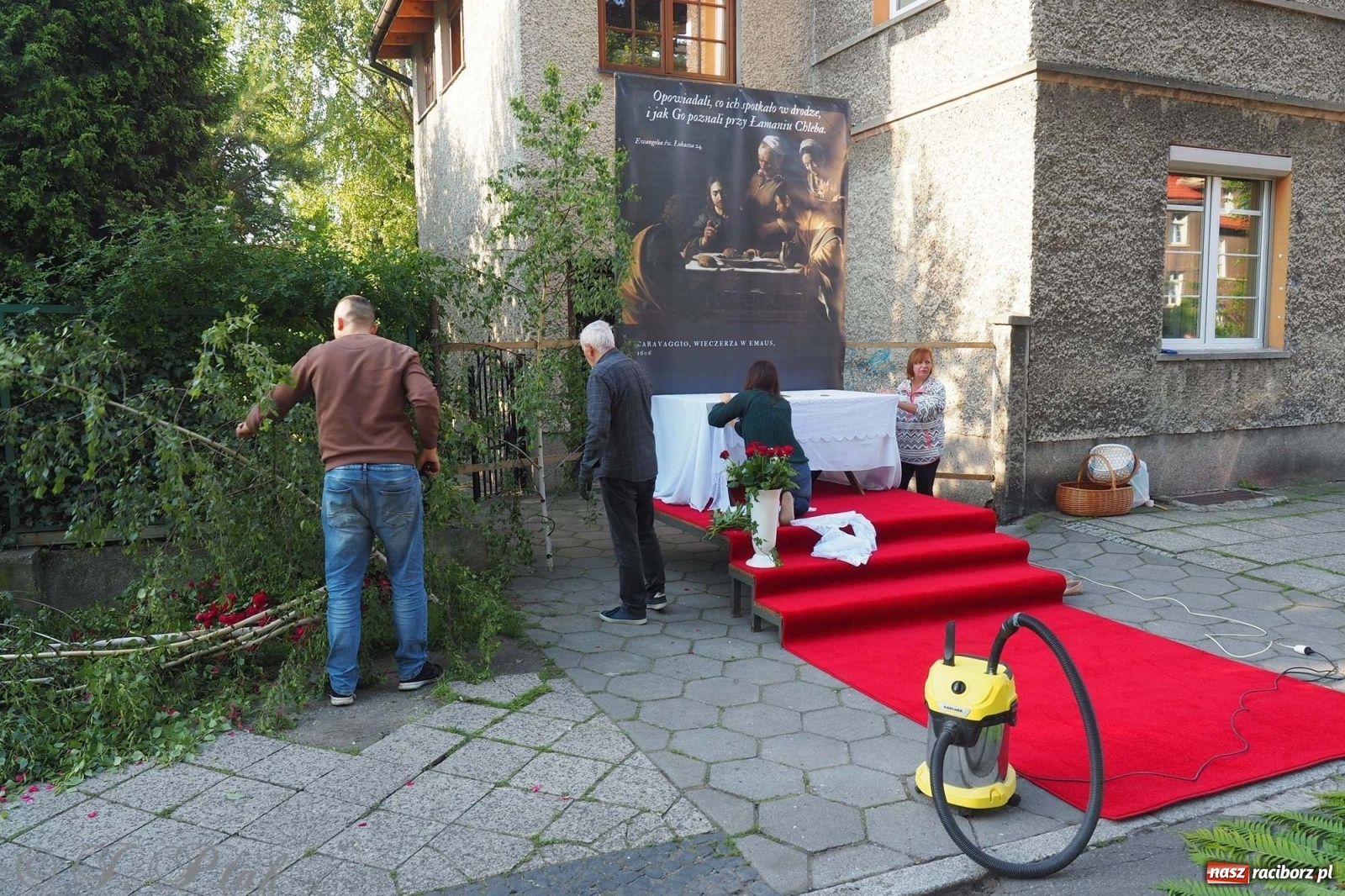 Zdjęcie w galerii na portalu naszraciborz.pl: Parafie NSPJ i Matki Bożej gotowe na Boże Ciało wiadomości z regionu