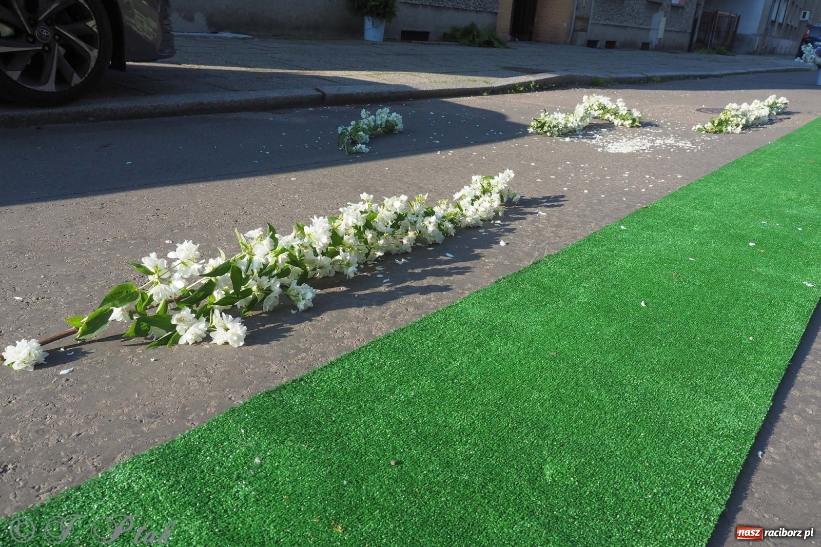 Zdjęcie w galerii na portalu naszraciborz.pl: Parafie NSPJ i Matki Bożej gotowe na Boże Ciało wiadomości z regionu